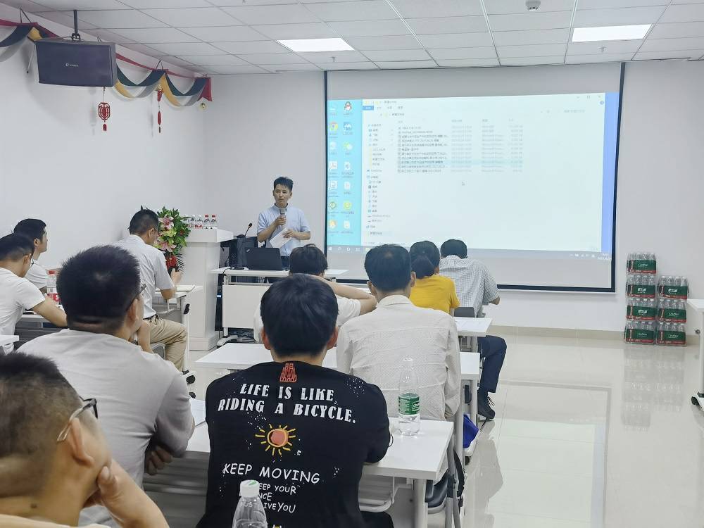 1625468117.jpg 长春思铭水培植物经营有限公司药业技术交流会 (3) - 副本.jpg